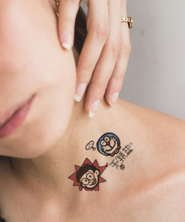 Pop Art Monkey Star hand-drawn temporary tattoo — animal subject, suited for collarbone placement. Waterproof, plant-based, 3–7 day wear. By LastingDays indie artist collective.