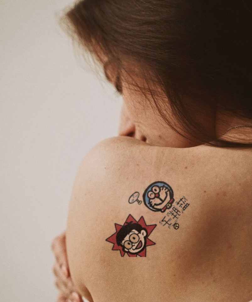 Pop Art Monkey Star hand-drawn temporary tattoo — animal subject, suited for collarbone placement. Waterproof, plant-based, 3–7 day wear. By LastingDays indie artist collective.